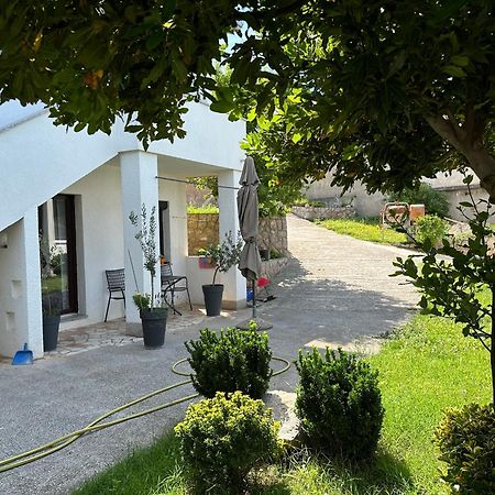 Villa Beba - Apartments Сень Екстер'єр фото