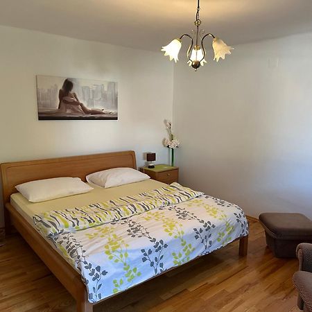 Villa Beba - Apartments Сень Екстер'єр фото