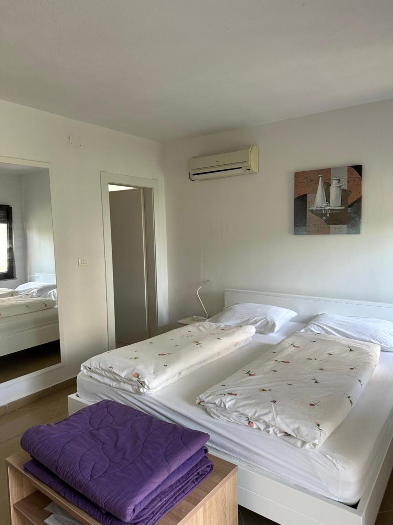 Villa Beba - Apartments Сень Екстер'єр фото