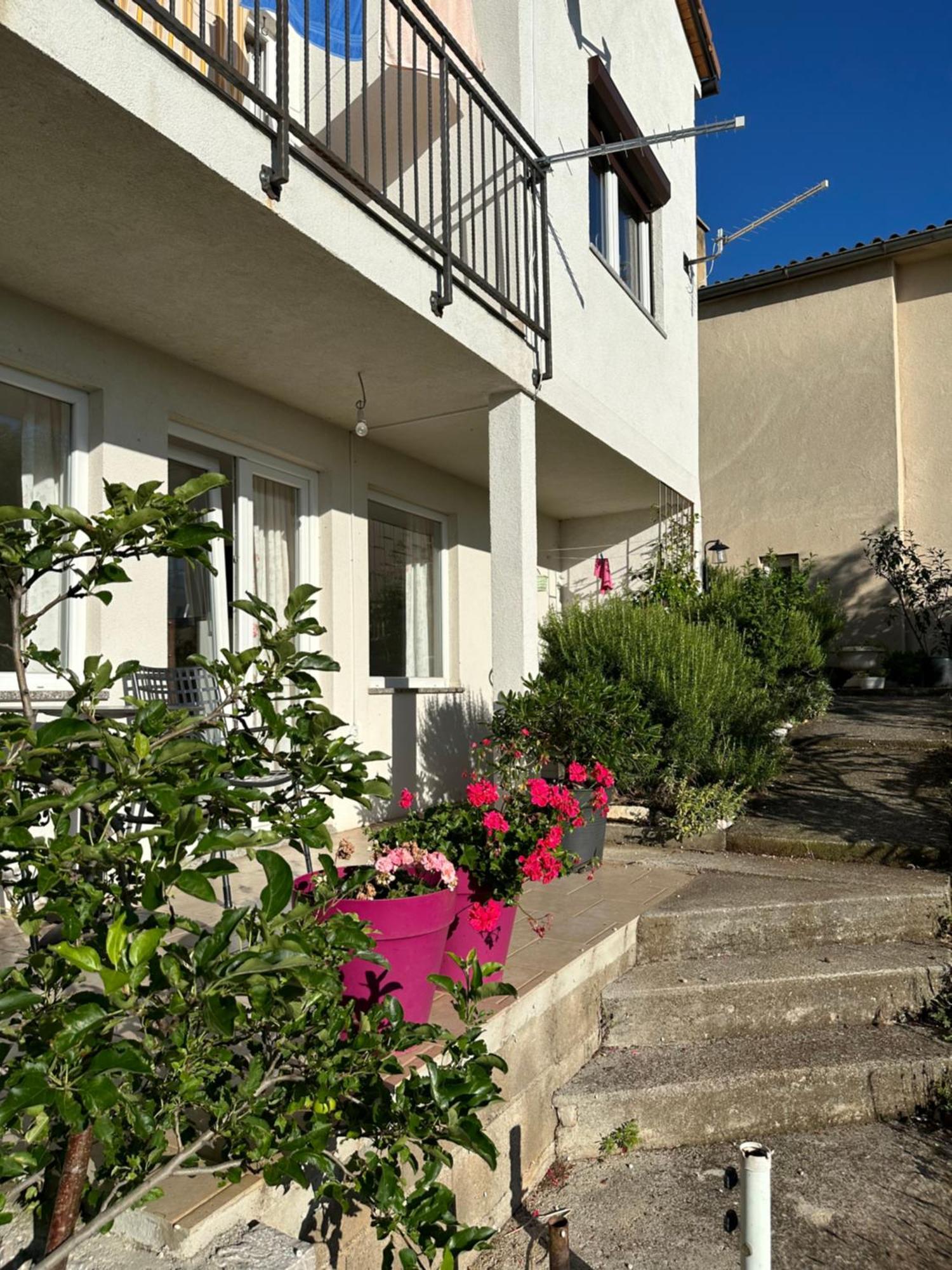 Villa Beba - Apartments Сень Екстер'єр фото
